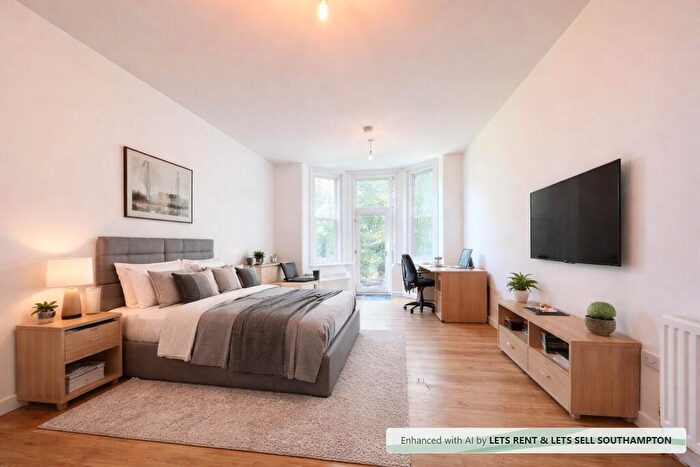 Flat To Rent In Portswood Road, Southampton, SO17