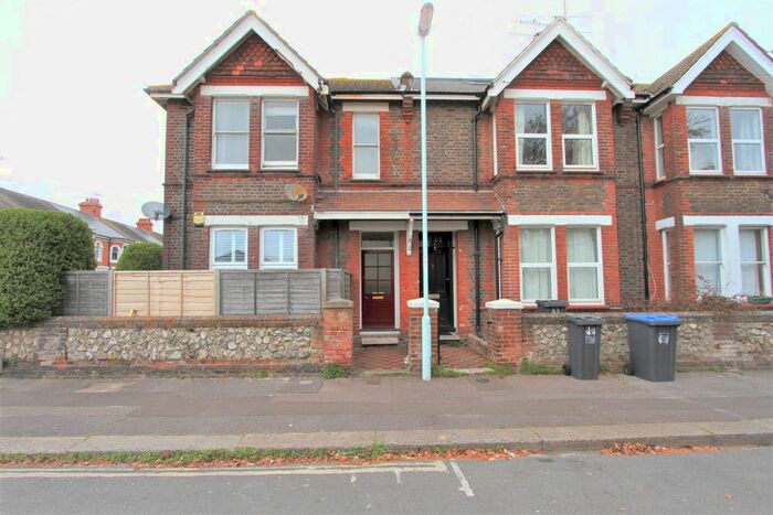 2 Bedroom Flat To Rent In Bridge Road, Worthing, BN14
