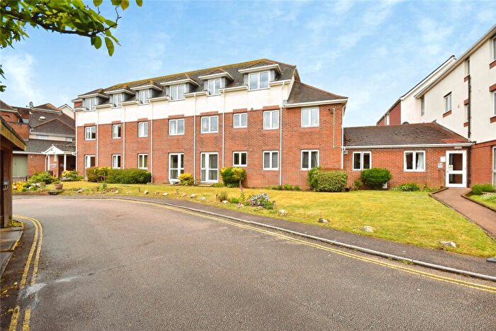 2 Bedroom Flat For Sale In Orcombe Court, Exmouth, EX8