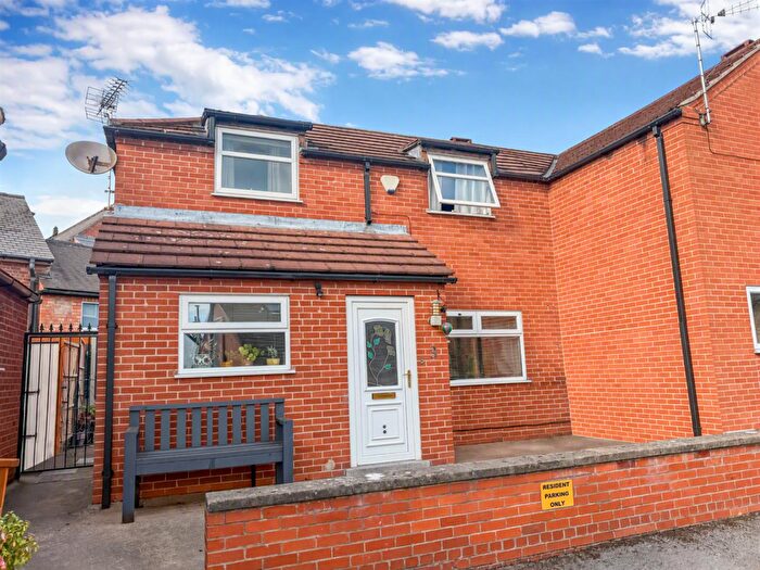 2 Bedroom Semi-Detached House For Sale In Kingston Court, Radcliffe On Trent, NG12