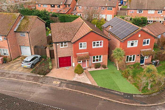 5 Bedroom Detached House For Sale In Opal Way, Wokingham, Berkshire, RG41