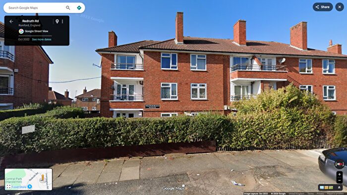 1 Bedroom Flat To Rent In Redruth Road, Romford, RM3