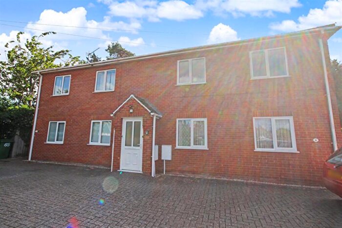 2 Bedroom Apartment For Sale In Lilian Close, Norwich, NR6