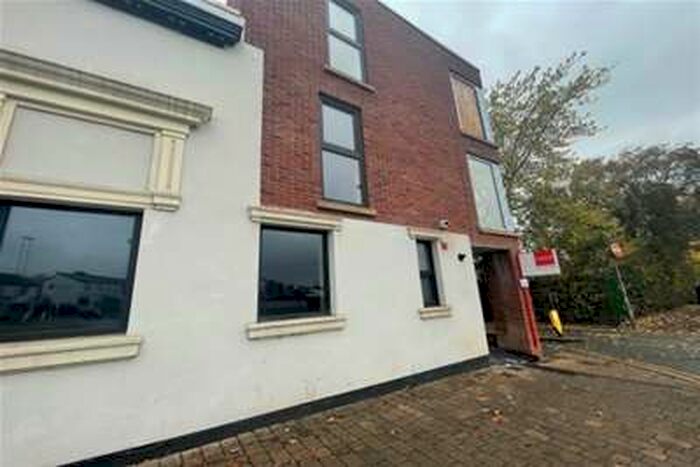 2 Bedroom Flat To Rent In Castle Street Edgeley, SK3