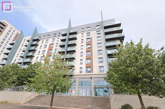 2 Bedroom Flat To Rent In Peninsula Quay, Pegasus Way, Gillingham, ME7