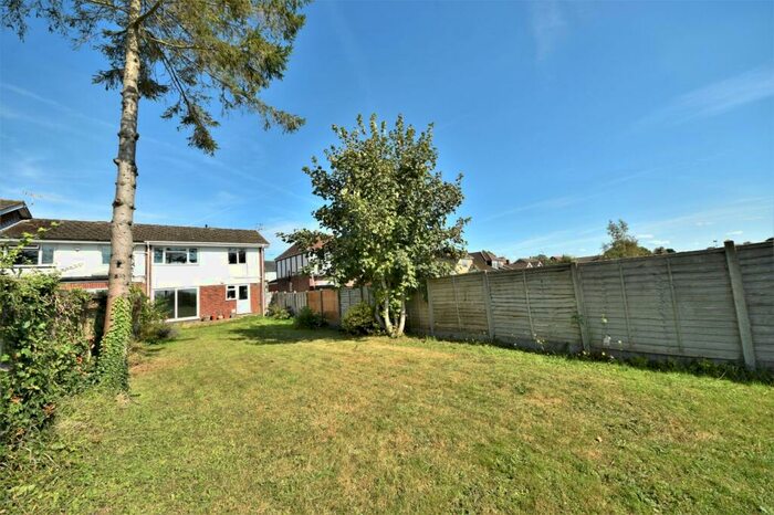 3 Bedroom End Of Terrace House To Rent In Heath End Road, Flackwell Heath, High Wycombe, HP10