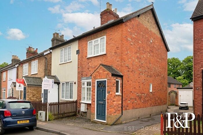 3 Bedroom Semi-Detached House For Sale In North Street, Egham, TW20