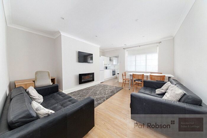 1 Bedroom Flat To Rent In North Terrace, Spital Tongues, Newcastle Upon Tyne, NE2