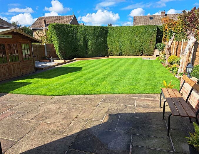 3 Bedroom Detached Bungalow For Sale In Cleveland Garth, Lupset Park, Wakefield, WF2