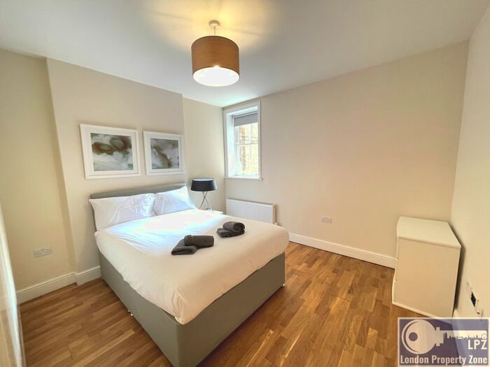 1 Bedroom Flat To Rent In Hamlet Gardens, Hammersmith, W6