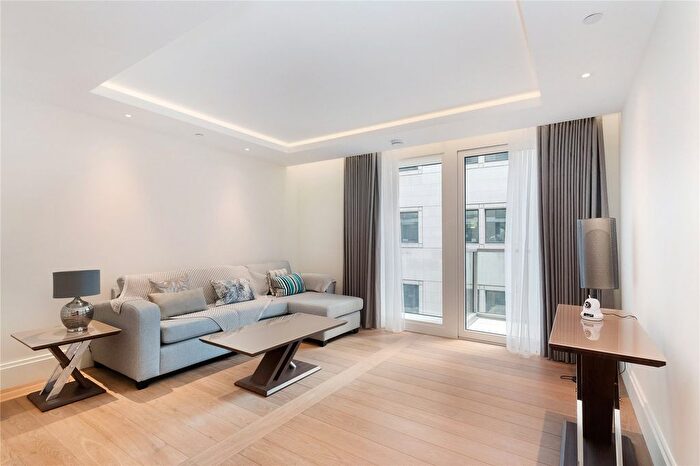 1 Bedroom Flat To Rent In Strand, Charing Cross, London, WC2R