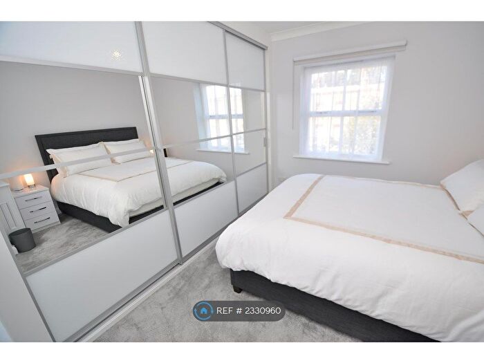 1 Bedroom Flat To Rent In Southgate Road, London, N1