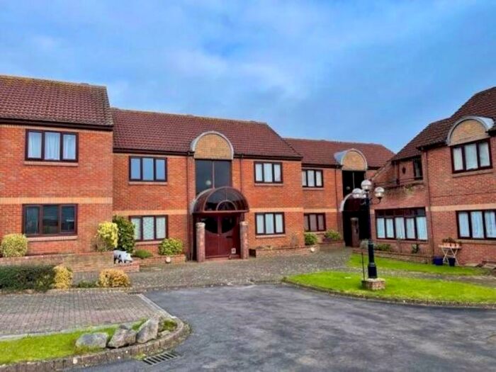 1 Bedroom Ground Flat To Rent In Bush Court, Alveston, BS35