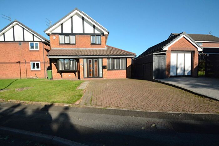 3 Bedroom Detached House For Sale In Peregrine Crescent, Droylsden, M43