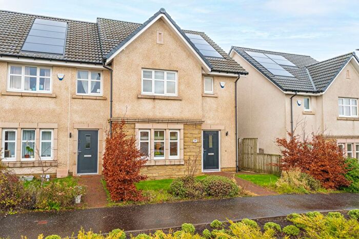 3 Bedroom Terraced House For Sale In Raeside Grove, Newton Mearns, G77