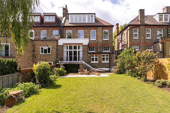 6 Bedroom Semi Detached House To Rent In Chatsworth Road, London, NW2