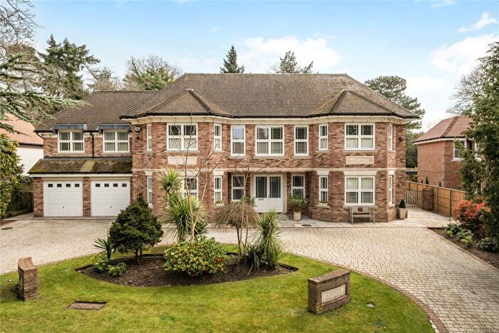 6 Bedroom Detached House For Sale In Forest Ridge, Keston, BR2