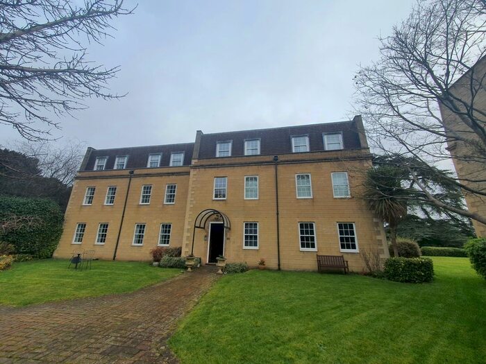 3 Bedroom Flat To Rent In Cedar Hall, Frenchay, Bristol BS16