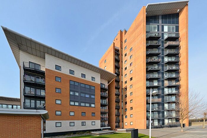 2 Bedroom Flat For Sale In Sunderland Point, Galleons Lock, E16