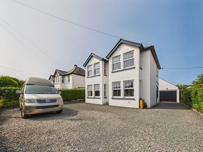 3 Bedroom Detached House For Sale In Poughill Road, Bude, EX23