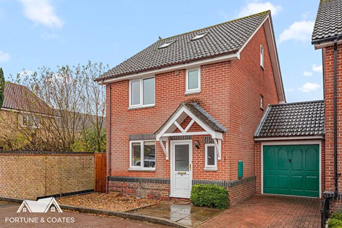 4 Bedroom Link Detached House For Sale In Ashworth Place, Harlow, CM17