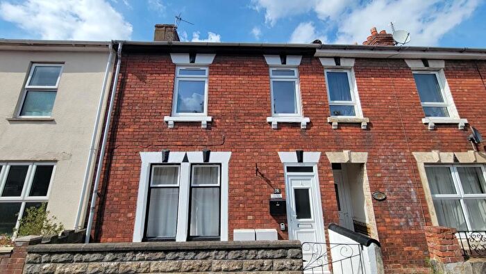 3 Bedroom Terraced House To Rent In North Street, Swindon, SN1