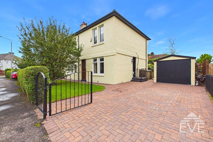 2 Bedroom Flat For Sale In Andrew Drive, Clydebank, G81