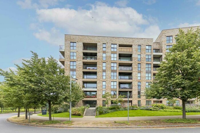 2 Bedroom Flat To Rent In Lakeside Drive, Lakeside Drive, NW10