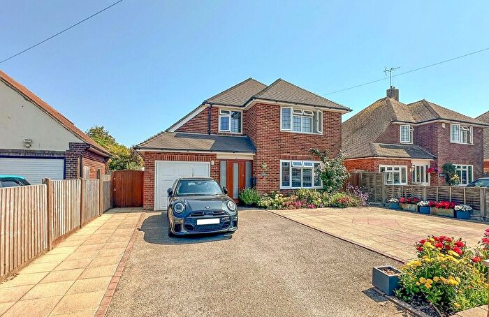 3 Bedroom Detached House For Sale In Harsfold Road, Rustington, Littlehampton, West Sussex, BN16