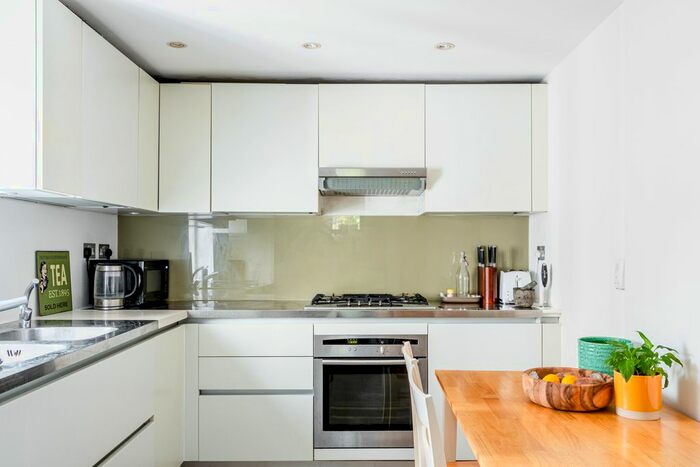2 Bedroom Maisonette To Rent In Oakington Road, London, W9