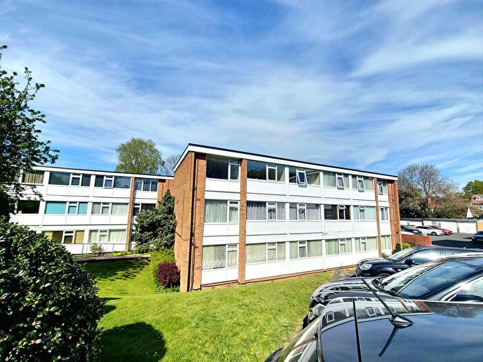2 Bedroom Flat To Rent In Victoria Court, Leicester, Leicester, Leicestershire, LE2