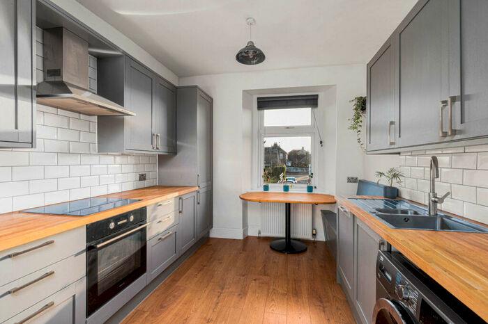 2 Bedroom Apartment For Sale In Newtyle Road, DD2