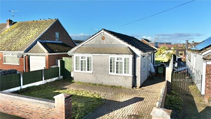 2 Bedroom Bungalow For Sale In Garrick Avenue, Moreton, Wirral, CH46