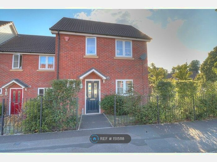 2 Bedroom End Of Terrace House To Rent In East Drive, Eastleigh, SO50