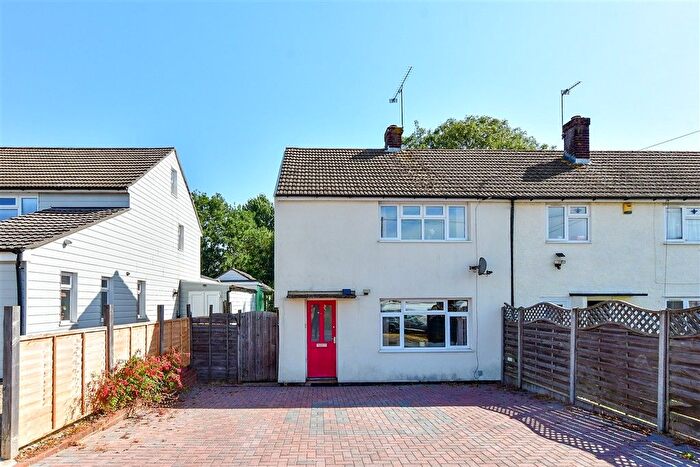 2 Bedroom End Terrace House For Sale In Priorsdean Crescent, Havant, Hampshire, PO9