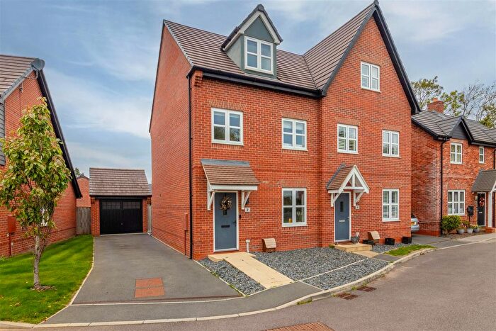 3 Bedroom Semi-Detached House For Sale In Herdwick Close, Long Lawford, Rugby, CV23