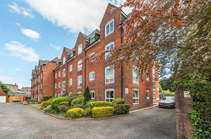 1 Bedroom Flat To Rent In Warminster, BA12