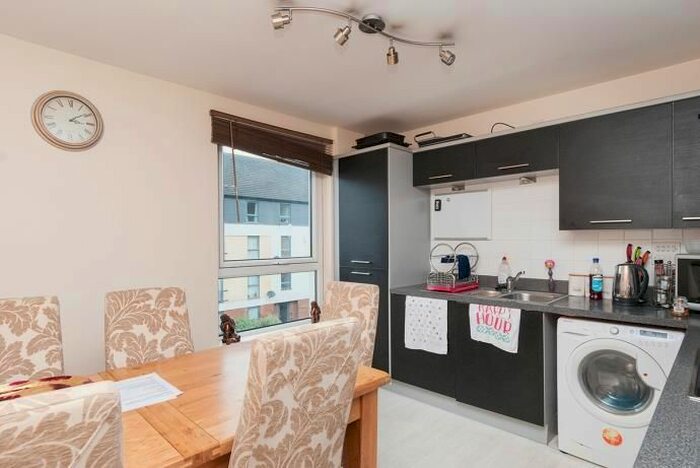 2 Bedroom Flat To Rent In Ferry Gait Crescent, Edinburgh, EH4