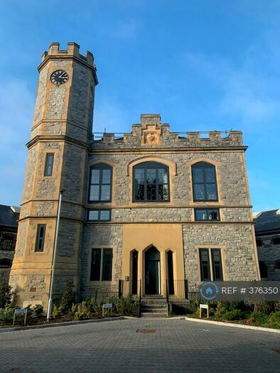 2 Bedroom Flat To Rent In Governors Walk, Portsmouth, PO3