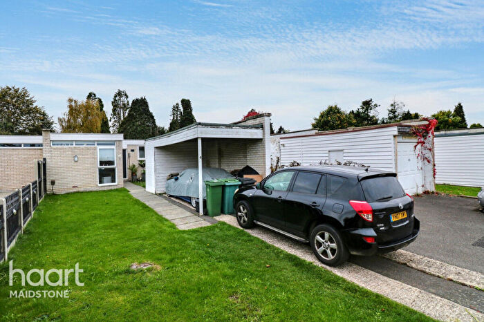 3 Bedroom Terraced Bungalow For Sale In Longfield Place, Maidstone, ME15