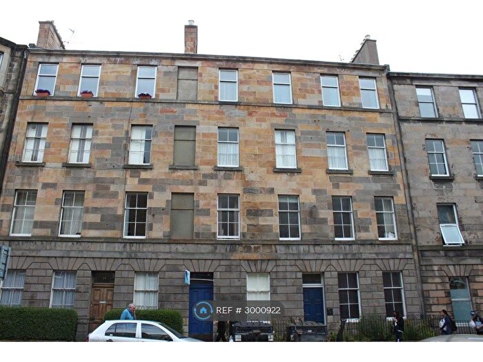 4 Bedroom Flat To Rent In East Preston Street, Edinburgh, EH8