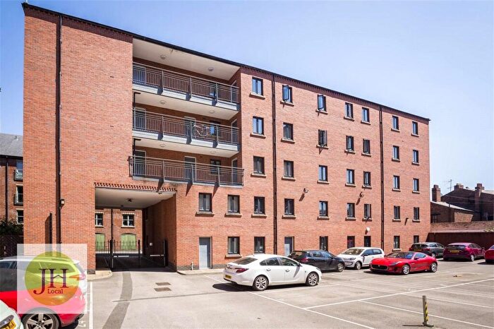 2 Bedroom Apartment To Rent In Russell Street, Chester, Cheshire, CH3