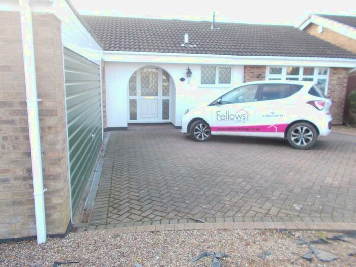 3 Bedroom Detached Bungalow To Rent In Willowsend Close, Findern, DE65