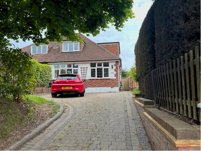 4 Bedroom Bungalow To Rent In Eastcote Road, Ruislip, Middlesex, HA4