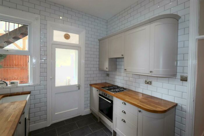 2 Bedroom Flat To Rent In Eastern Esplanade, Southend-On-Sea, SS1