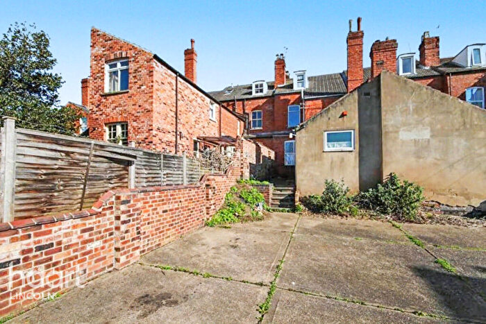 5 Bedroom Terraced House For Sale In Monks Road, Lincoln, LN2