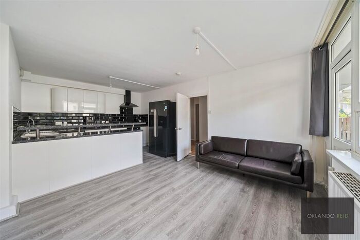 5 Bedroom Maisonette To Rent In Garnies Close, London, SE15