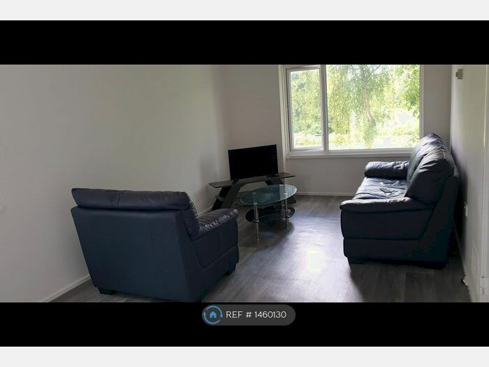 2 Bedroom Flat To Rent In Bullace Croft, Birmingham, B15