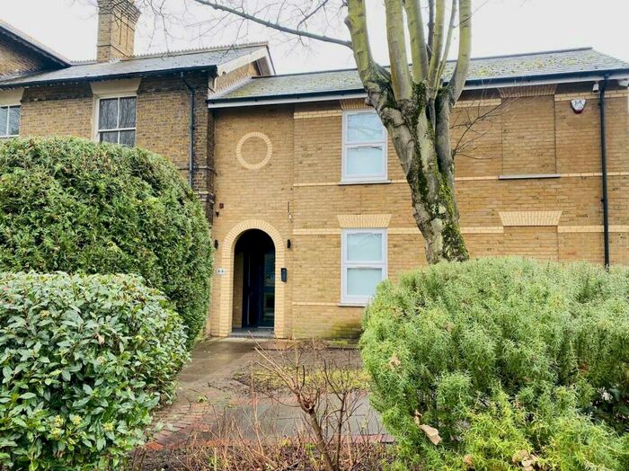 1 Bedroom Apartment To Rent In New London Road, Chelmsford, CM2