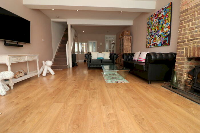 5 Bedroom Semi-Detached House To Rent In Rainsford Road, City Centre, Chelmsford, CM1